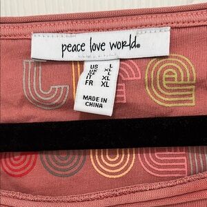 Peace Love World Top, L